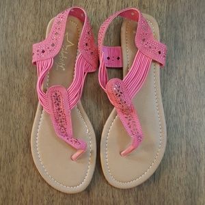 NWT Celebrity Sandals
